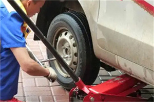 月湖区附近拖车24小时服务热线电话