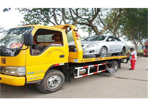 月湖区附近24小时汽车拖车服务热线