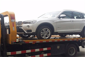 月湖区拖车24小时服务电话