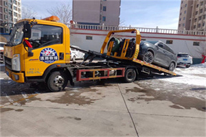 月湖区救援拖车费用怎么算